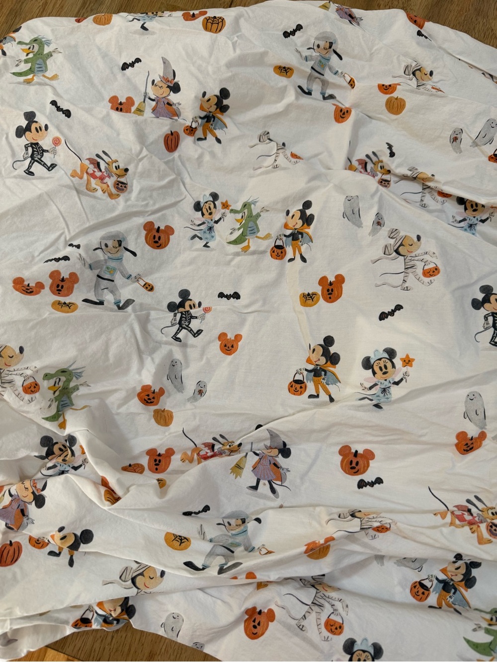 Disney Halloween Mickey & Friends White Orange Black Sheet